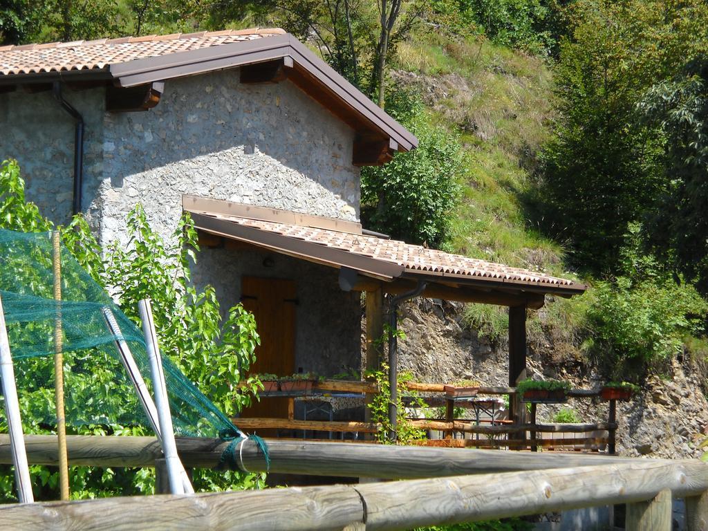 Cascina Lert Agroturismo Marone